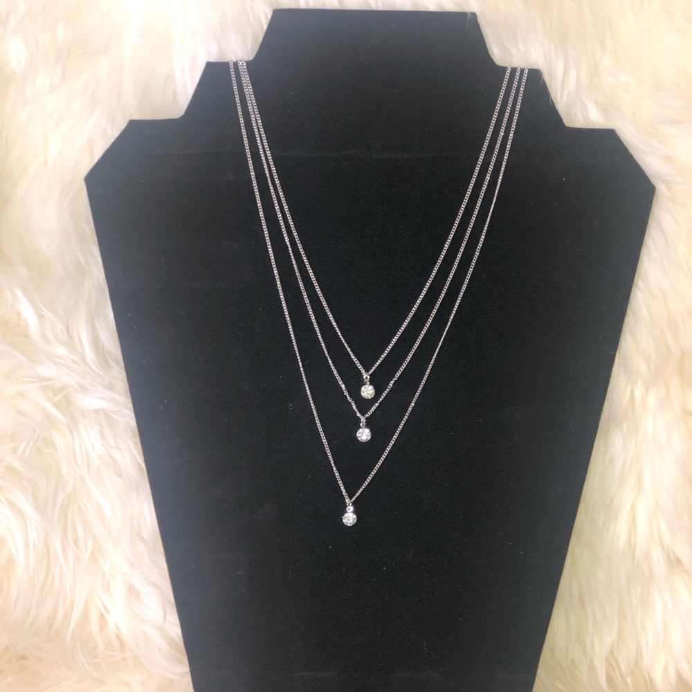 3 diamond necklace